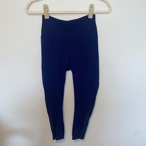 Lululemon Leggings (Navy Blue) 3/4 Length Size 4 Perforated hem design